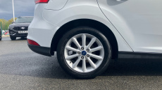 Ford Focus 1.0 EcoBoost Titanium 5dr Petrol Hatchback